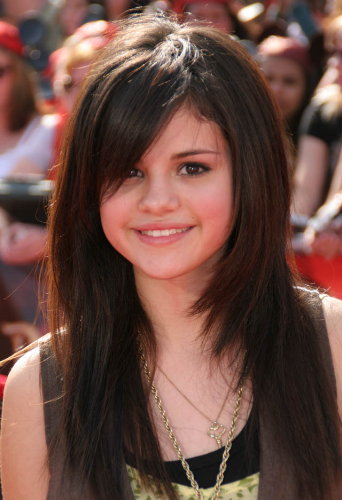 Selena Gomez Style Hairstyles, Long Hairstyle 2011, Hairstyle 2011, New Long Hairstyle 2011, Celebrity Selena Gomez Style Hairstyles