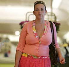 Charlotte Church Pregnant - Shopping in London Charlotte Church Pregnant - Shopping in London