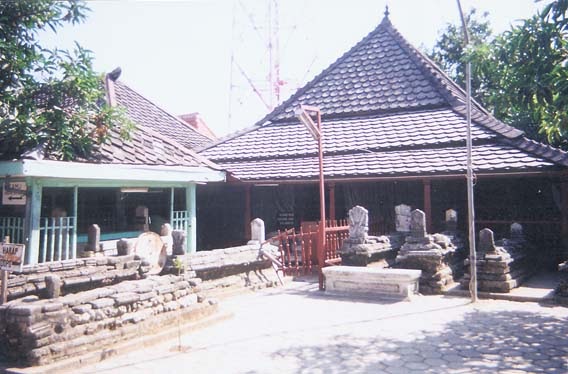 noenk CAHAYA: Sunan Giri