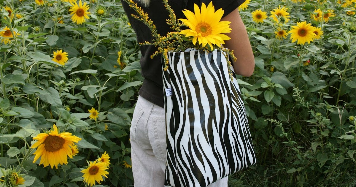 small oilcloth tote bags