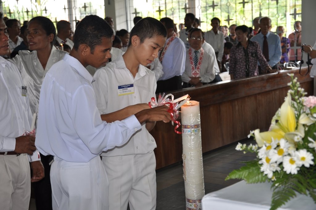 [Paska7(Nyala+lilin-IKD).JPG]