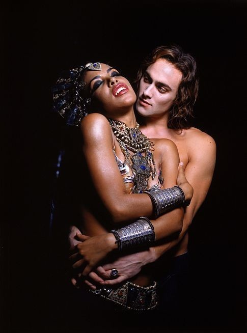 [HateLoveQueenoftheDamned.jpg]