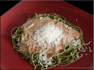 spinach pasta with blush sauce