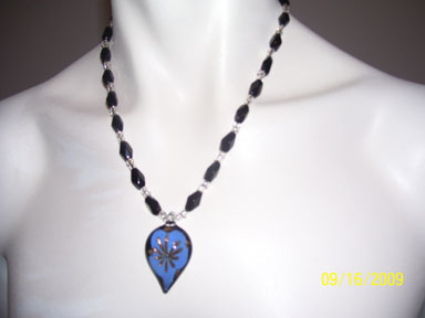 18" Blue, Bronze & Black Glass Pendant Necklace $35.00