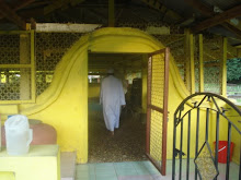 makam tok pulau manis.