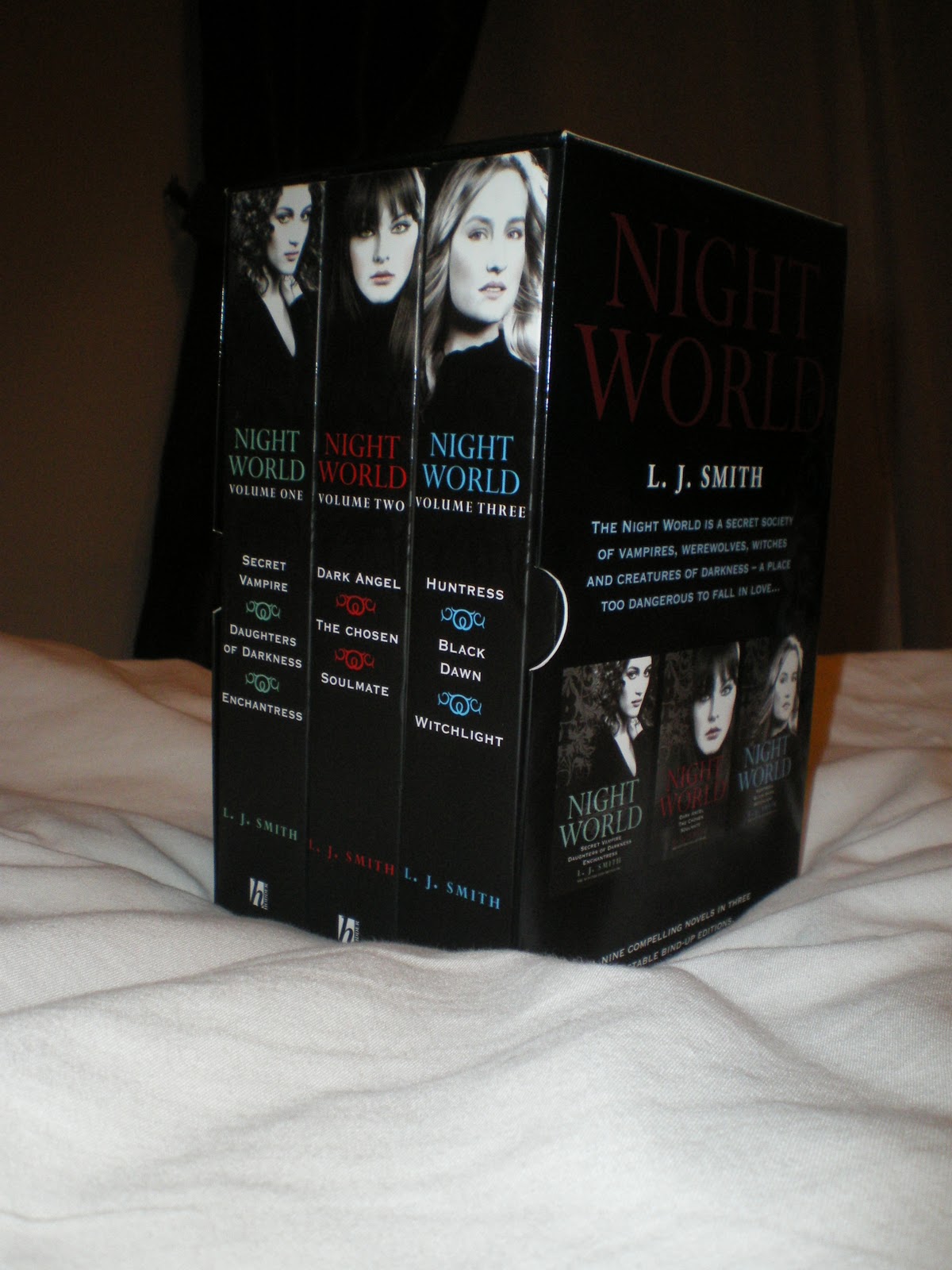 Girl About Town BOOK REVIEW Night World Vol 13 by L. J . Smith