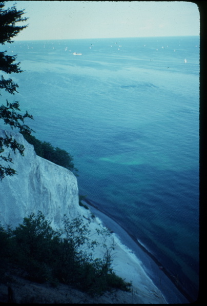 [1976_Dec_0006.jpg]