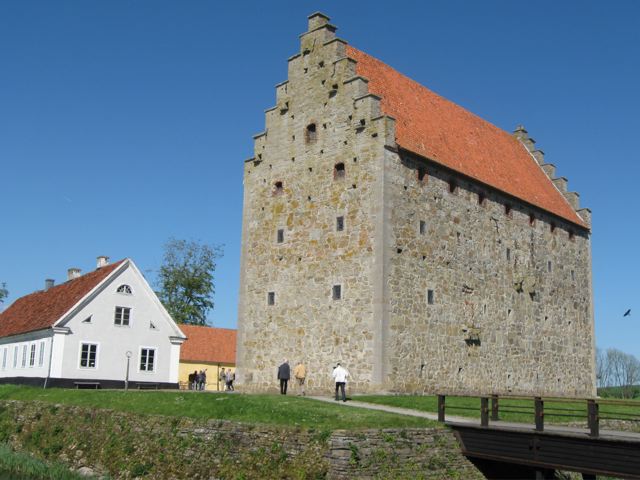 [IMG_2647.jpg]