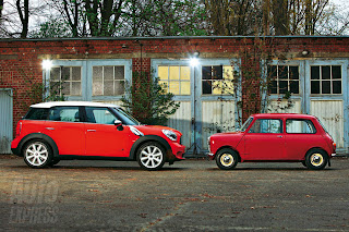1959 Mini vs 2001 Mini
