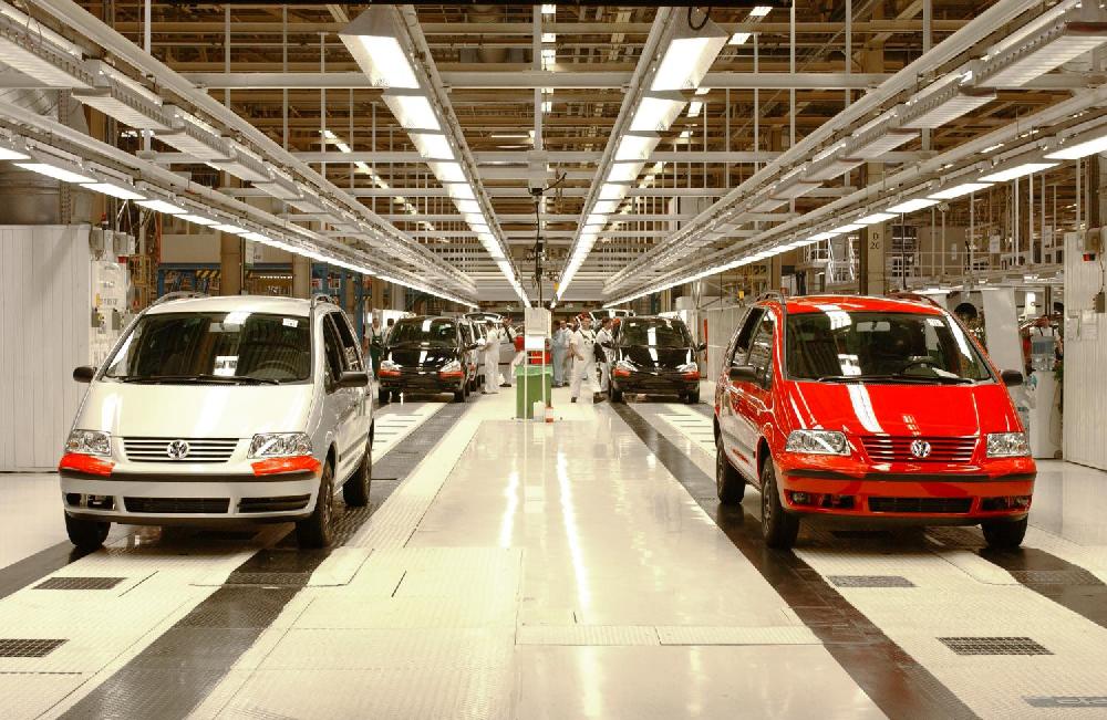 [Trim2autoeuropa.jpg]