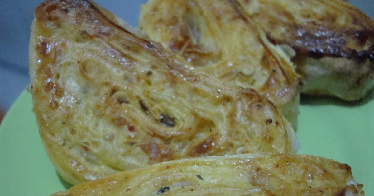 PATATESLİ RULO BÖREK VE SALATA