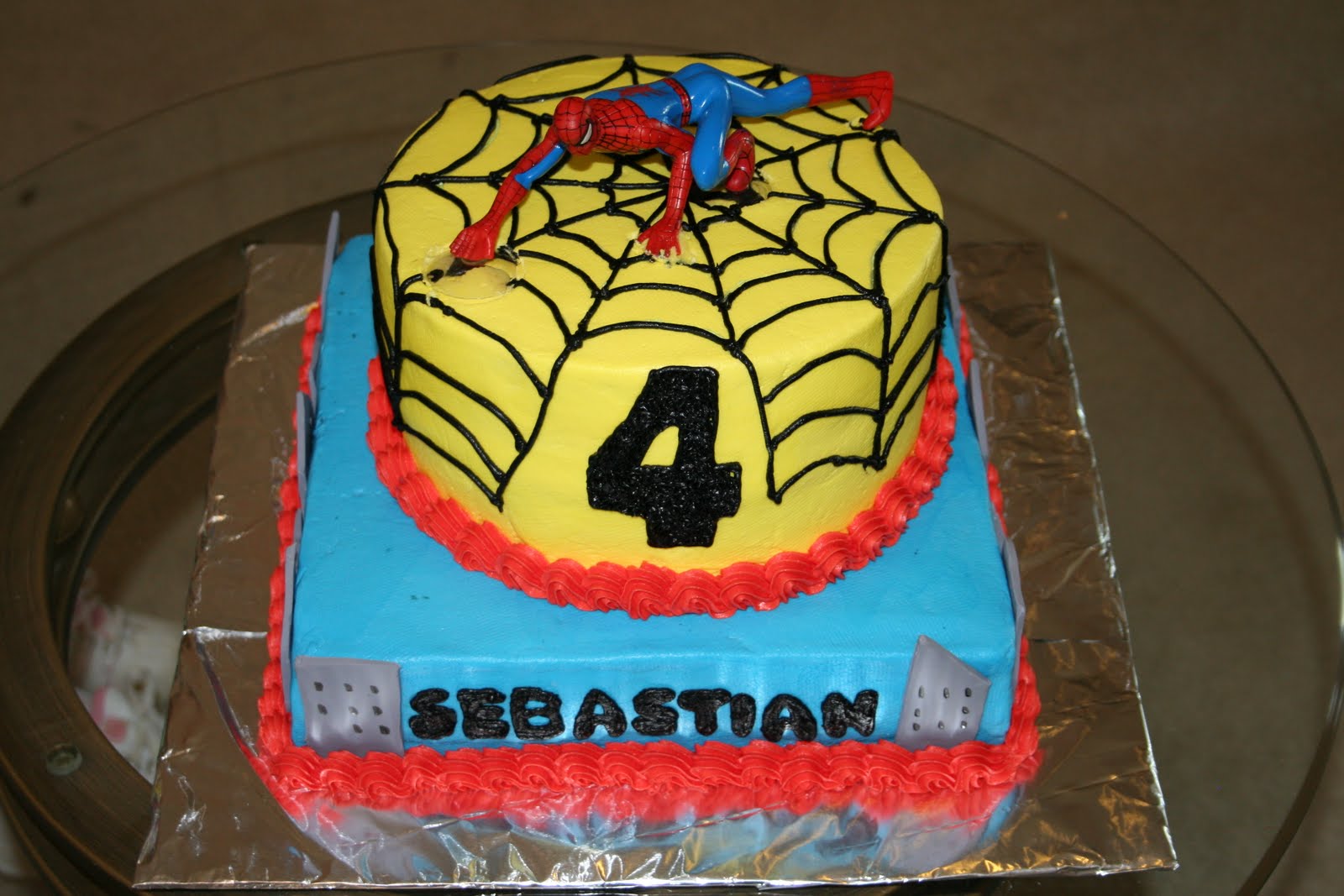 Rachel s Creative Cakes: Spiderman cake