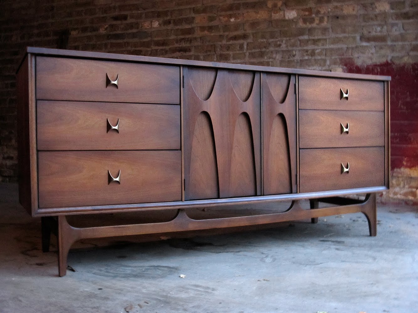 Mid Century Modern Chicago broyhill brasilia credenza_