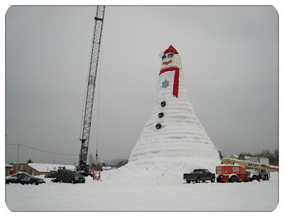 World Tallest SnowMan