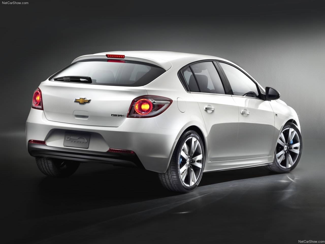 2012 Chevrolet Cruze Hatchback Awesome view
