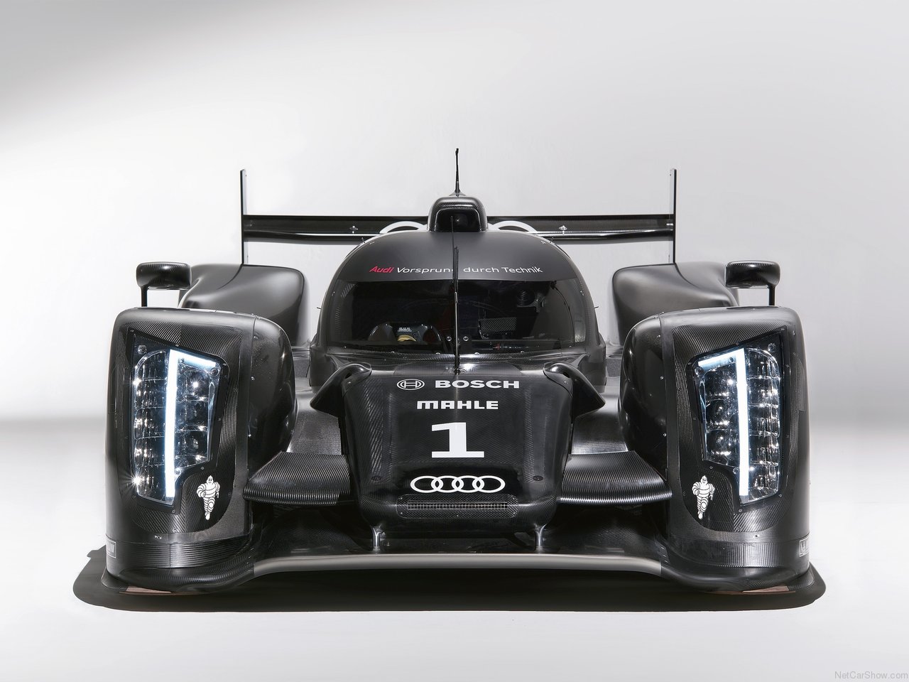 http://4.bp.blogspot.com/_lsyt_wQ2awY/TQRcmC1pc6I/AAAAAAACIEY/9v6l57woKHA/s1600/Audi-R18_2011_1280x960_wallpaper_04.jpg