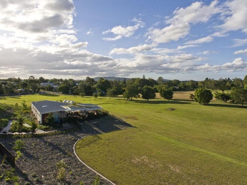 [106404036kl1268877246.jpg]