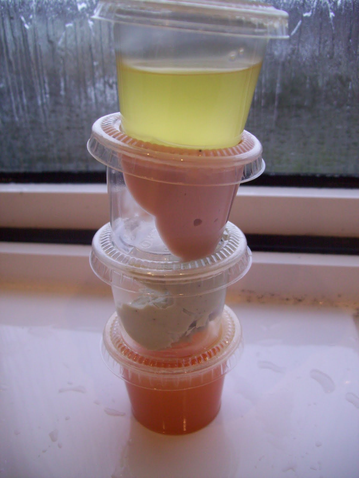 [Lush+Samples+and+Bells+haha+069.JPG]