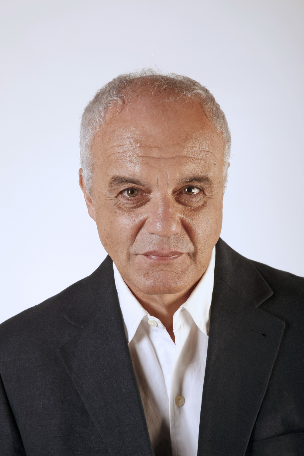 Juan Leyrado salary