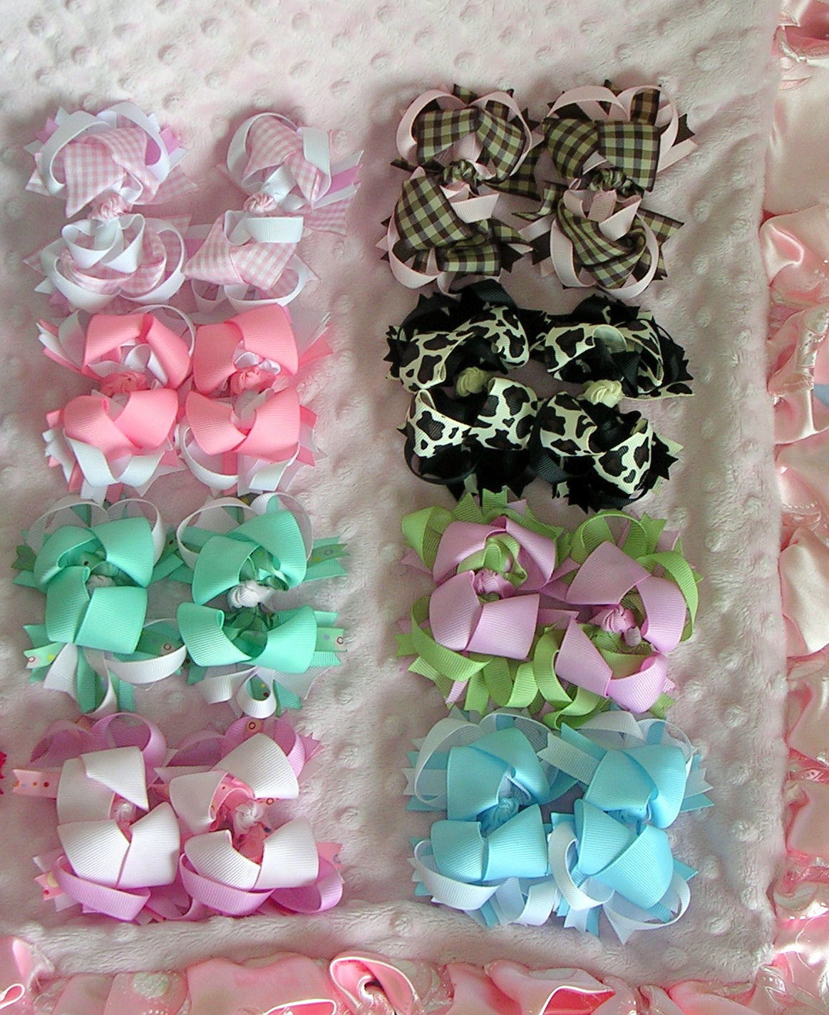 2 black & white zebra bows. 2 chocolate & gold plaid bows. 2 hot pink ... 2 black & white zebra bows. 2 chocolate & gold plaid bows. 2 hot pink ...