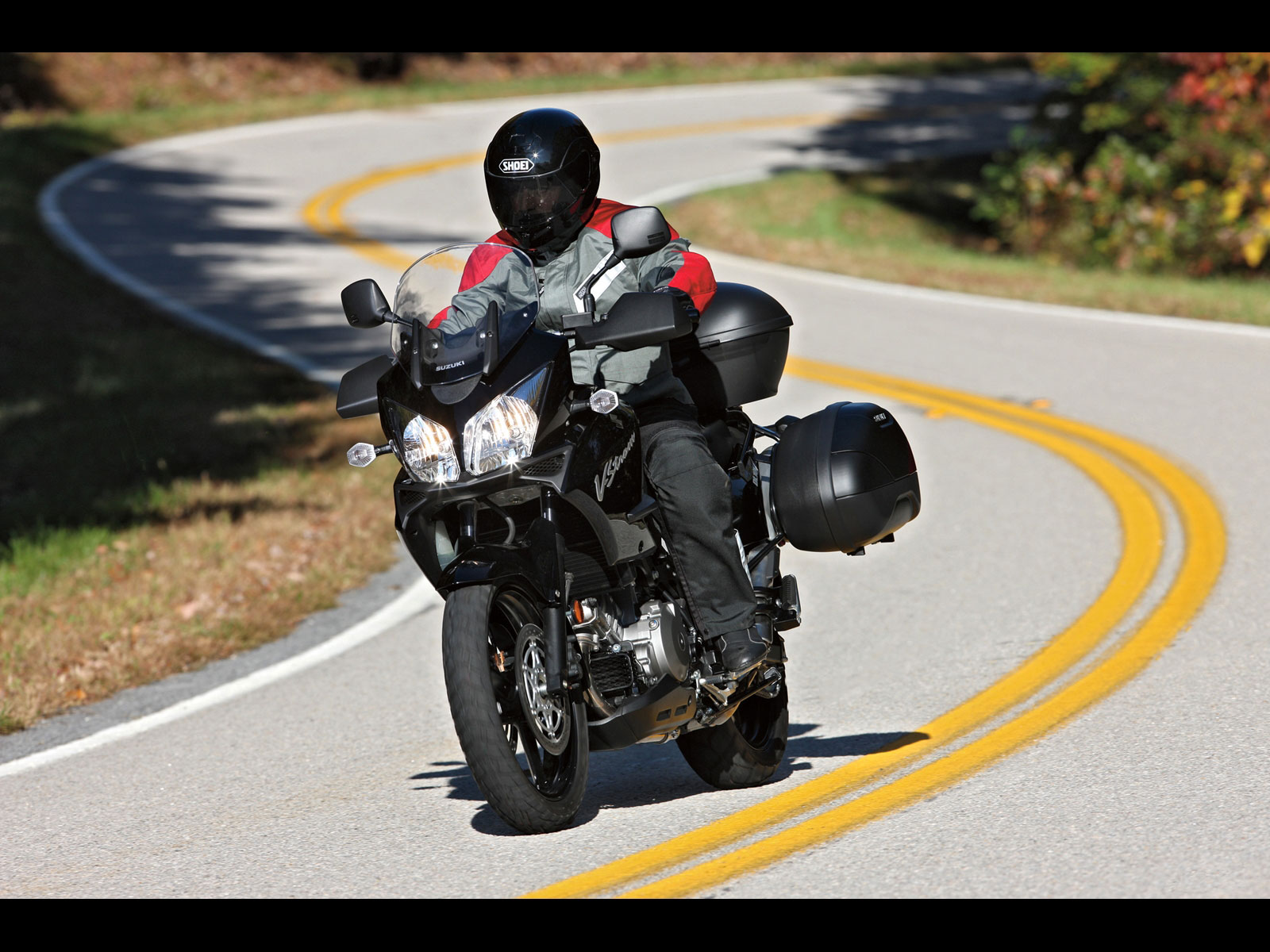 http://4.bp.blogspot.com/_lzmi2F5PX28/TOs5UJiWSSI/AAAAAAAABVg/3tONOclQYg8/s1600/2010%2BSuzuki%2BV-Strom%2B1000%2Bride.jpg