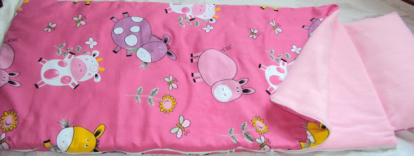 Cobertor/saco de dormir rosa _$10.000_