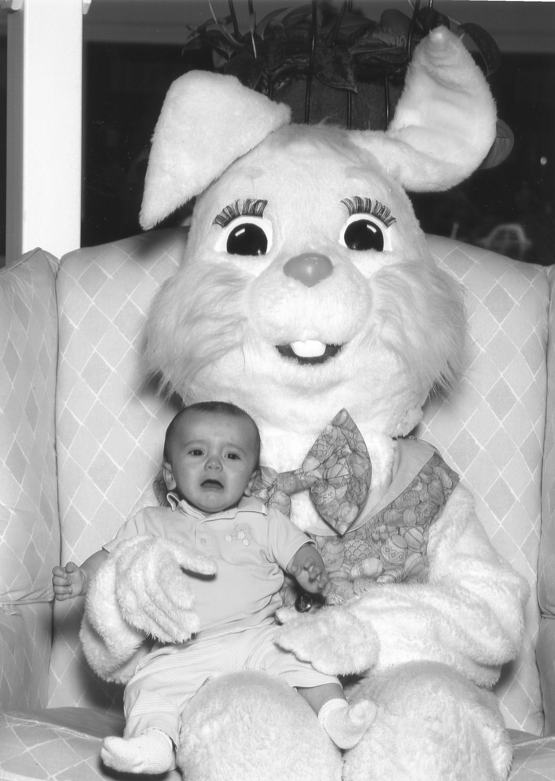 [easterbunny4.jpg]