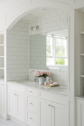 [Balck+and+Spiro+divine+Bathroom.jpg]