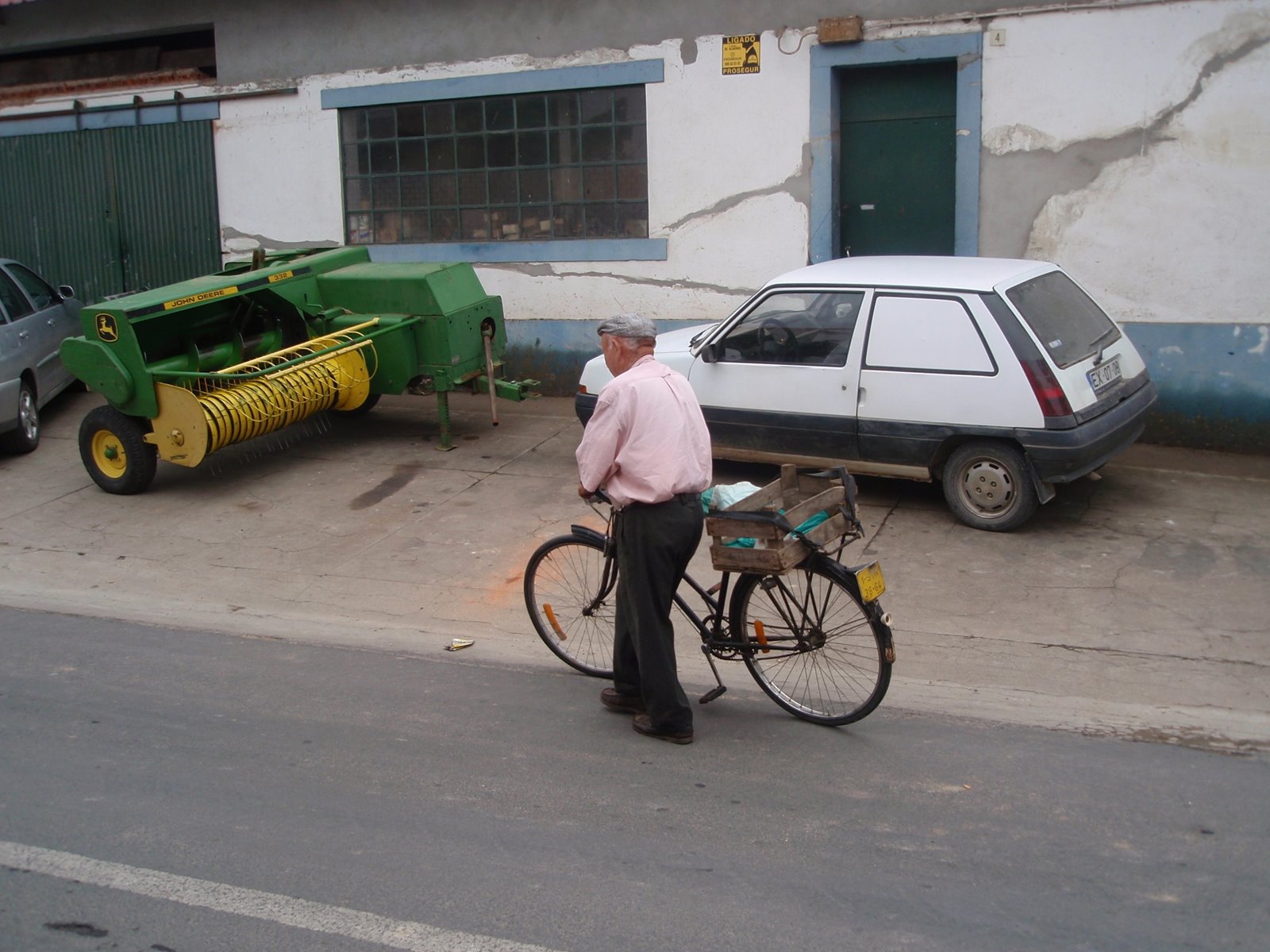 [P8060220.JPG]