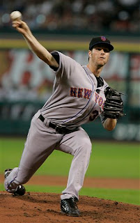 John Maine dominates the Astros to end the Mets losing streak