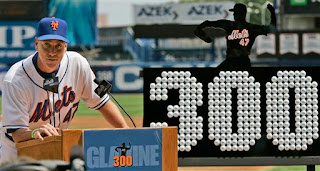 Glavine's 300 golf ball plaque