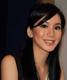 http://4.bp.blogspot.com/_mAgrZFOfJTw/SPgR0U5Ag0I/AAAAAAAABf0/yHTF56qmzpY/s320/Jill+Gladys-1.jpg
