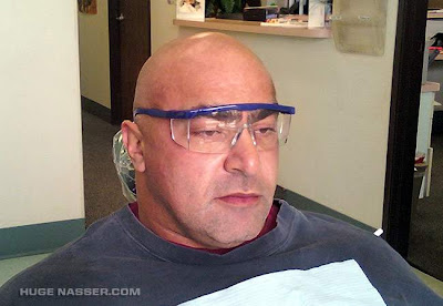 Nasser+El+Sonbaty+At+Dentist+01+-+www.Musclebase.blogspot.com.jpg