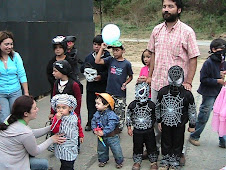 Junto a los niños