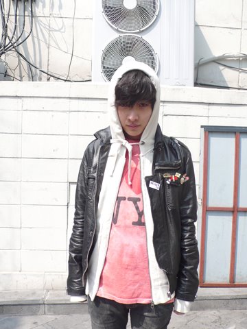 [090405sun_1a.jpg]