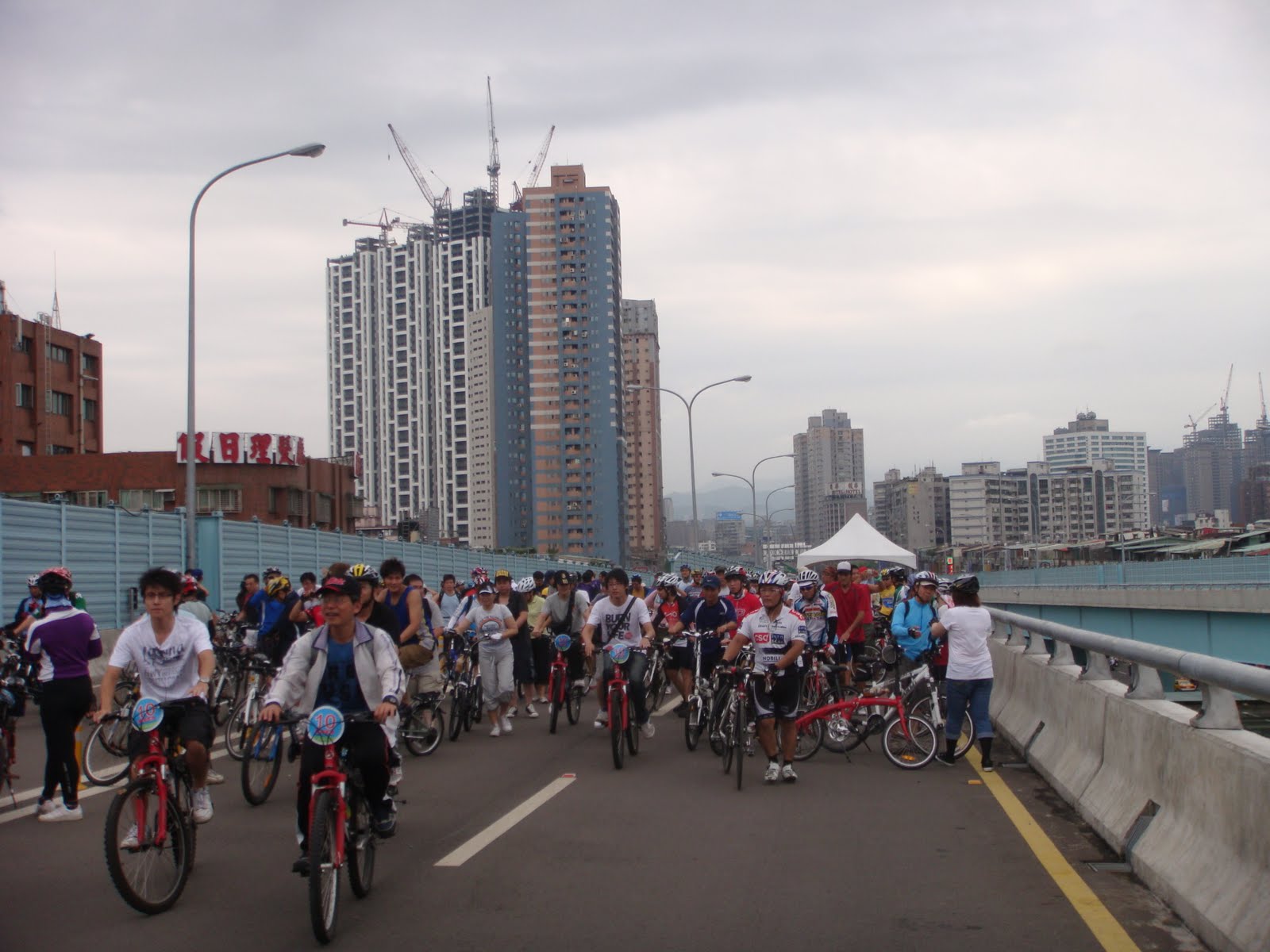 [DSC04256.JPG]