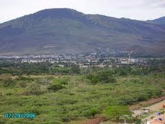 UREÑA, TÁCHIRA, VENEZUELA; al fondo el Cerro "El Rayo":