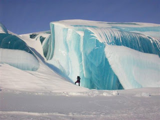 Antarctic Iceberg Wallpaper