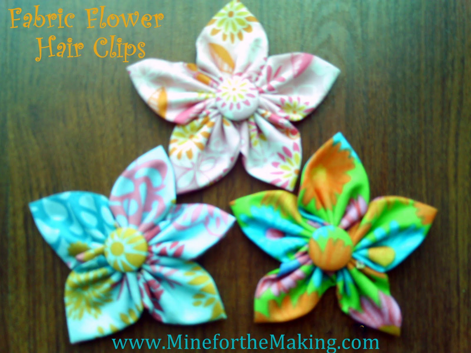 http://4.bp.blogspot.com/_mH0tGuB0J4c/TFBn5lwfXLI/AAAAAAAAAiU/dt2sxrNoPQs/s1600/fabric+flowers+002.jpg