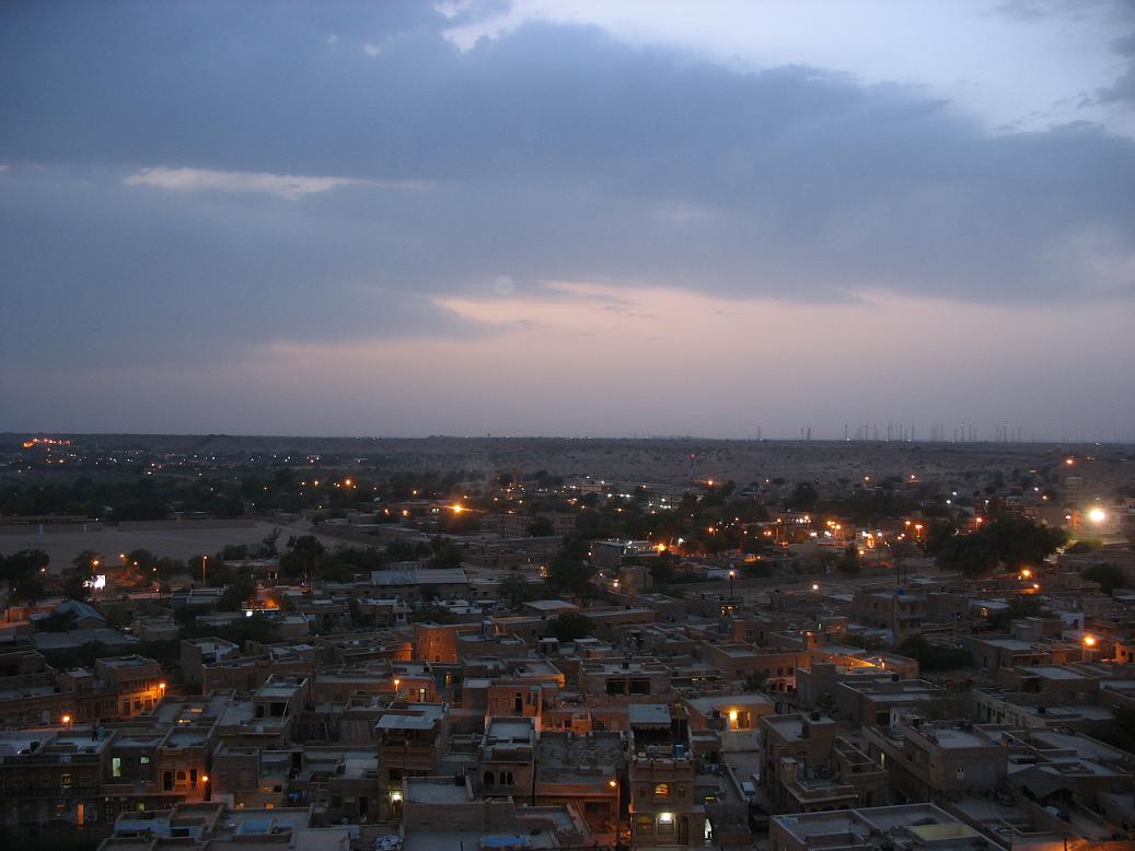 [Jaisalmer+night+view.JPG]