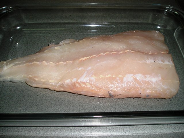 [Cola+de+merluza+rellena+con+costra+001.jpg]