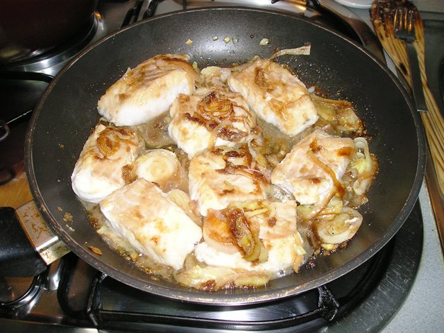 [MERLUZA+en+salsa+de+soja+3.JPG]