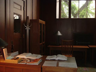 The Sterling Room for Writers at Multnomah County Central Library, Portland, Oregon The Sterling Room for Writers at Multnomah County Central Library, Portland, Oregon