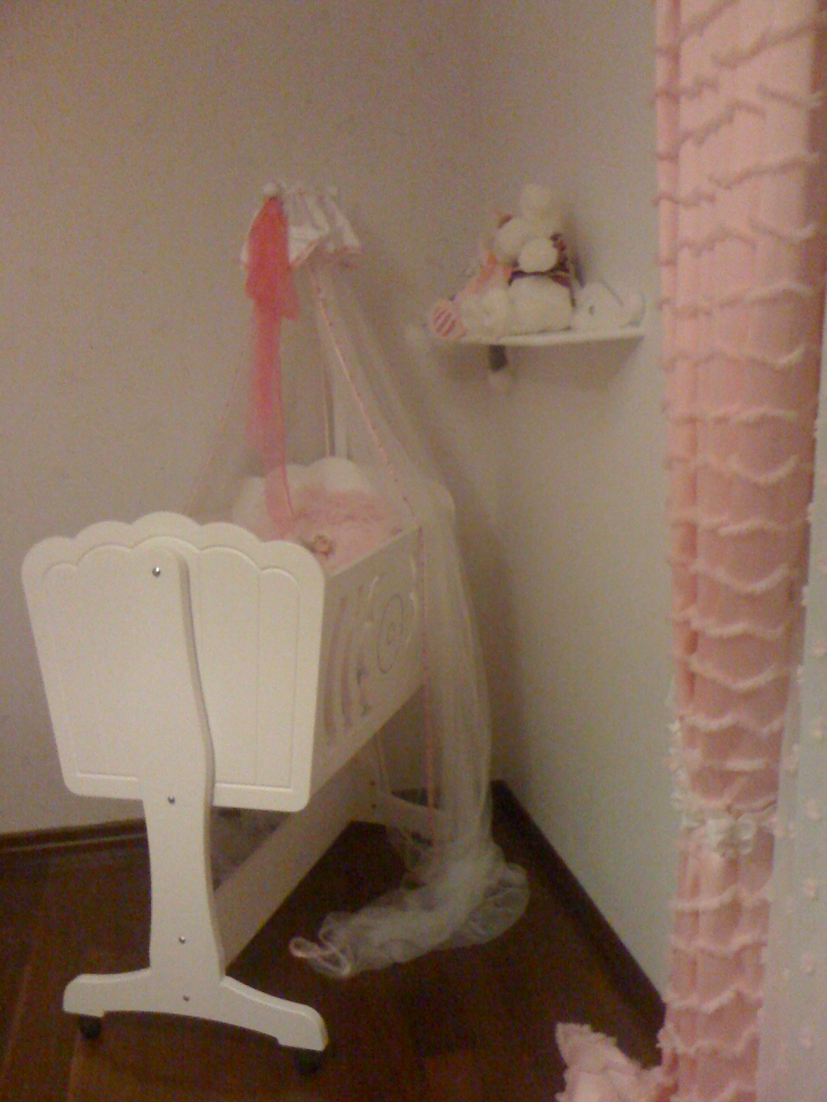 İkinci El Bebek Eşyaları Svarowski Taşlı Ahşap Beşik