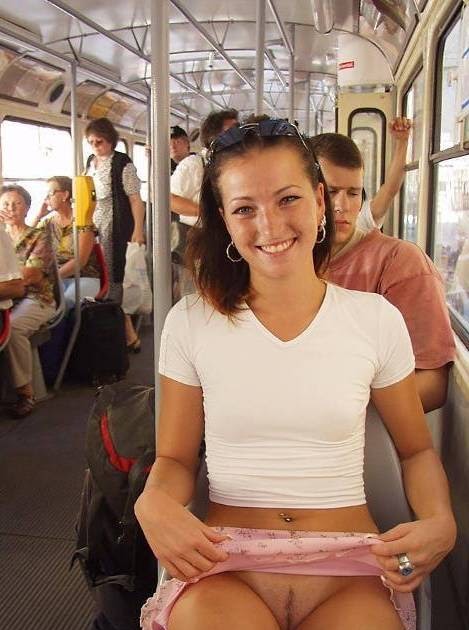Short haired girl masturbating Short haired girl masturbating