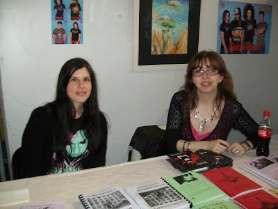 http://4.bp.blogspot.com/_mKhYEA-O8UQ/TUW1OxkROPI/AAAAAAAADL0/6APP_JktHvk/s400/Carrie03.jpg