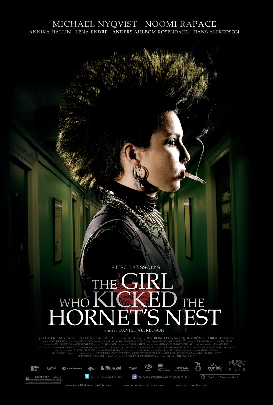 http://4.bp.blogspot.com/_mKk70IZlmRs/TUhCjwPaICI/AAAAAAAAANU/eN6-NVGpit0/s1600/HORNET_poster.jpg