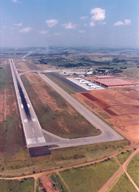 [aeroporto-viracopos.jpg]