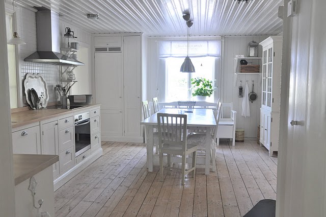 ESTILO RUSTICO: PISOS DE MADERA PINTADOS