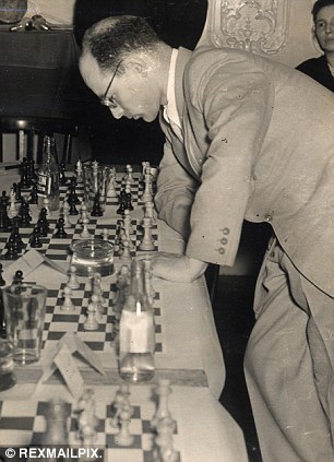 CHESS NEWS BLOG: : 10 greatest chess games of all time by GM  Mickey Adams